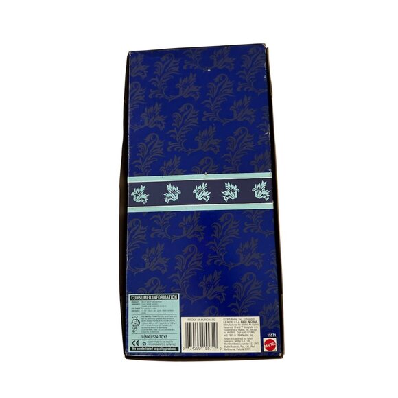 MATTEL 1995 Winter Velvet Avon Exclusive Barbie Blonde Doll NEW NIB - Picture 6 of 6